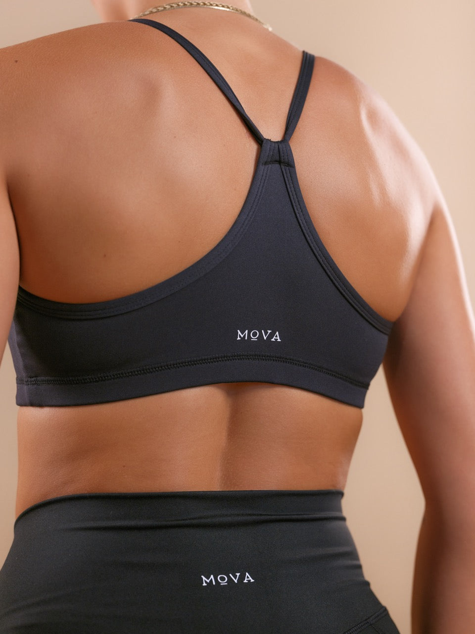 Sports top – The Indispensable
